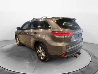 2019 Toyota Highlander LE in Chicoutimi, Quebec - 4 - w320h240px