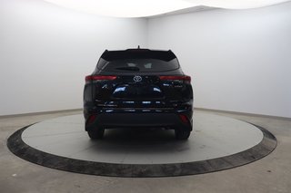 Toyota Highlander Hybrid LE 2022 à Jonquière, Québec - 5 - w320h240px