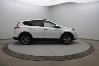 Toyota RAV4 Hybrid  2017 à Jonquière, Québec - 3 - w320h240px