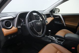 Toyota RAV4 Hybrid  2017 à Jonquière, Québec - 6 - w320h240px
