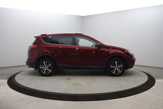 Toyota RAV4 LE 2018