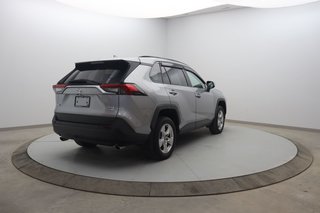 Toyota RAV4  2019 à Jonquière, Québec - 4 - w320h240px