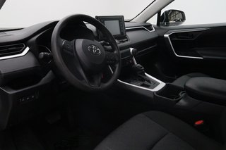 Toyota RAV4  2022 à Jonquière, Québec - 6 - w320h240px
