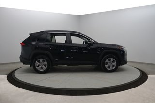 2022 Toyota RAV4 in Sept-Îles, Quebec - 3 - w320h240px