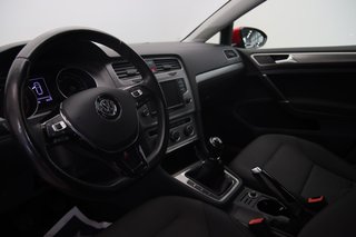 Volkswagen Golf  2017 à Baie-Comeau, Québec - 6 - w320h240px