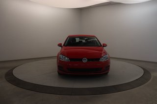 Volkswagen Golf  2017 à Baie-Comeau, Québec - 2 - w320h240px