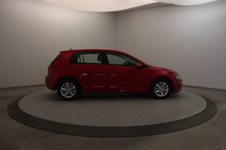 Volkswagen Golf  2017 à Baie-Comeau, Québec - 3 - w320h240px