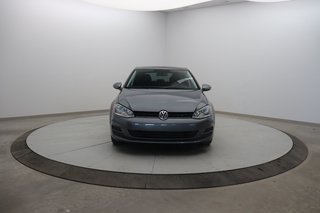 Volkswagen Golf  2017 à Jonquière, Québec - 2 - w320h240px