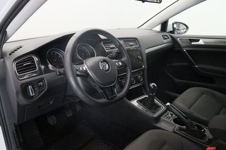 2021 Volkswagen Golf in Baie-Comeau, Quebec - 6 - w320h240px