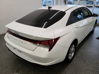 2023  Elantra Essential in Magog, Quebec - 3 - w320h240px