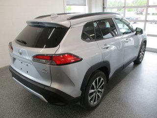 Toyota COROLLA CROSS XLE AWD, CUIR, TOIT, 2022 à Magog, Québec - 3 - w320h240px