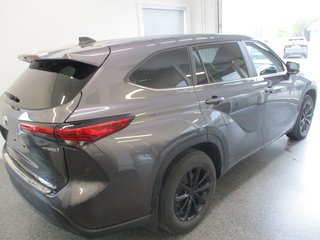 2023 Toyota Highlander hybrid LE AWD, in Magog, Quebec - 3 - w320h240px