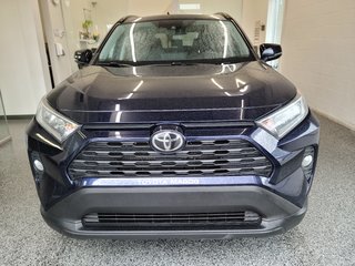 2020  RAV4 XLE AWD, TOIT, MAGS, in Magog, Quebec - 6 - w320h240px