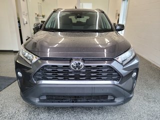 2021  RAV4 XLE AWD in Magog, Quebec - 6 - w320h240px