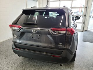 RAV4 LE AWD 2021 à Magog, Québec - 3 - w320h240px