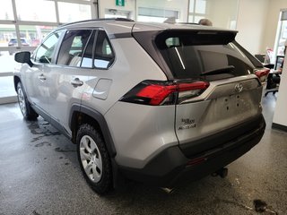 RAV4 LE AWD, 2021 à Magog, Québec - 5 - w320h240px