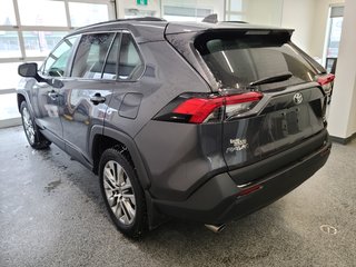 2021 Toyota RAV4 XLE PREMIUM AWD in Magog, Quebec - 5 - w320h240px