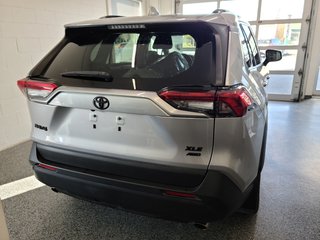 2024  RAV4 XLE PREMIUM AWD, in Magog, Quebec - 4 - w320h240px