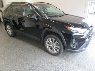 2024 Toyota RAV4 XLE in Magog, Quebec - 5 - w320h240px