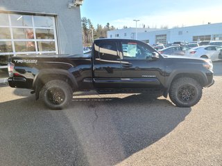 Tacoma TRD OFF ROAD ACCES CAB 4X4, 2021 à Magog, Québec - 3 - w320h240px