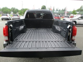 Tacoma SR5 DOUBLE CAB, 4X4 2022 à Magog, Québec - 6 - w320h240px