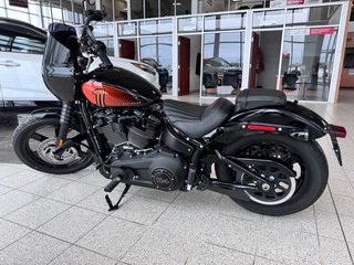 2023 HARLEY DAVIDSON STREET BOB BLACK in Grand Falls, New Brunswick - 3 - w320h240px