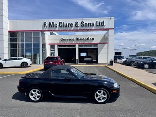 Mazda MX-5 Miata  2003 à Grand-Sault, Nouveau-Brunswick - 2 - w320h240px
