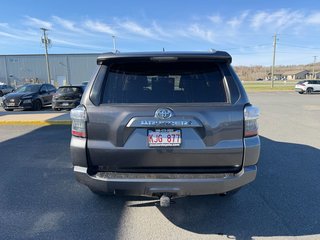 Toyota 4Runner SR5 2018 à Grand-Sault, Nouveau-Brunswick - 4 - w320h240px