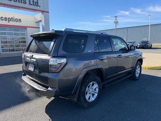 Toyota 4Runner SR5 2018 à Grand-Sault, Nouveau-Brunswick - 3 - w320h240px
