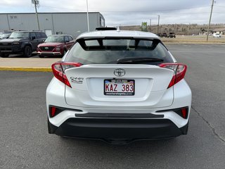 Toyota C-HR LE 2022 à Grand-Sault, Nouveau-Brunswick - 4 - w320h240px