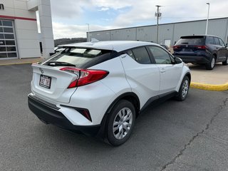 Toyota C-HR LE 2022 à Grand-Sault, Nouveau-Brunswick - 3 - w320h240px