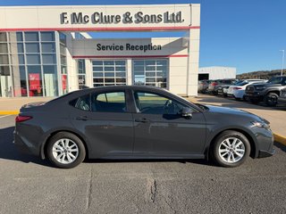 Toyota Camry Hybrid SE 2026 à Grand-Sault, Nouveau-Brunswick - 2 - w320h240px
