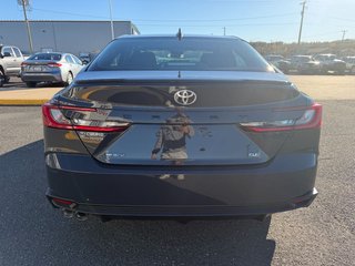 Toyota Camry Hybrid SE 2026 à Grand-Sault, Nouveau-Brunswick - 4 - w320h240px