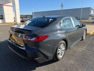 Toyota Camry Hybrid SE 2026 à Grand-Sault, Nouveau-Brunswick - 3 - w320h240px