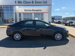 Toyota Corolla LE 2018 à Grand-Sault, Nouveau-Brunswick - 2 - w320h240px