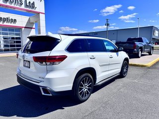 2017 Toyota Highlander SE in Grand Falls, New Brunswick - 3 - w320h240px