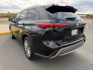 2022 Toyota Highlander Limited in Grand Falls, New Brunswick - 5 - w320h240px