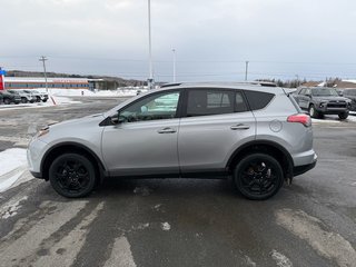 2018 Toyota RAV4 SE in Grand Falls, New Brunswick - 6 - w320h240px