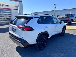 Toyota RAV4 Hybrid SE 2022 à Grand-Sault, Nouveau-Brunswick - 4 - w320h240px