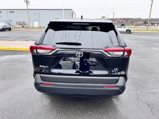 Toyota RAV4 Hybrid LE 2025 à Grand-Sault, Nouveau-Brunswick - 4 - w320h240px