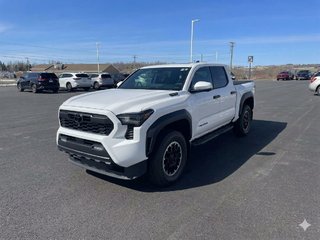 Toyota Tacoma Hybrid TRD Off Road Premium 2026 à Grand-Sault, Nouveau-Brunswick - 2 - w320h240px