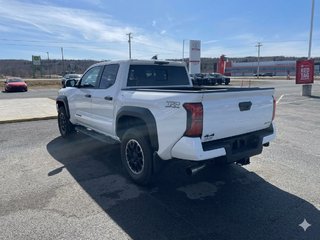 Toyota Tacoma Hybrid TRD Off Road Premium 2026 à Grand-Sault, Nouveau-Brunswick - 5 - w320h240px