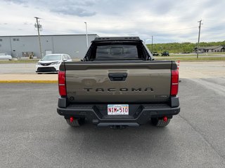 Toyota Tacoma Hybrid Trailhunter 2026 à Grand-Sault, Nouveau-Brunswick - 4 - w320h240px