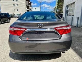 2016 Toyota Camry LE (A/C) in Mont-Laurier, Quebec - 6 - w320h240px
