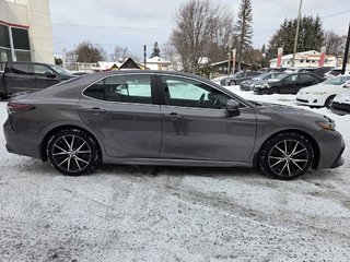 2021 Toyota Camry SE AWD in Mont-Laurier, Quebec - 4 - w320h240px