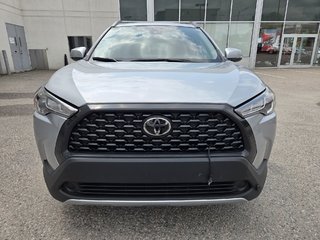 Toyota COROLLA CROSS LE Premium (AWD) 2022 à Mont-Laurier, Québec - 2 - w320h240px
