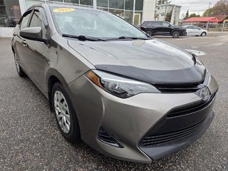 2018 Toyota Corolla LE (A/C) in Mont-Laurier, Quebec - 3 - w320h240px