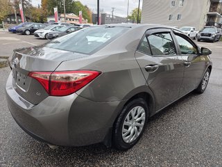 2018 Toyota Corolla LE (A/C) in Mont-Laurier, Quebec - 5 - w320h240px