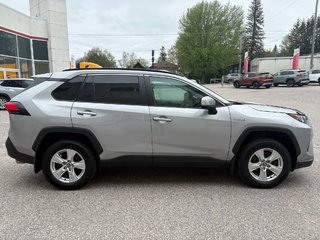 2019 Toyota RAV4 Hybride LE (AWD) in Mont-Laurier, Quebec - 4 - w320h240px