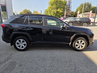 2021 Toyota RAV4 LE (AWD) in Mont-Laurier, Quebec - 4 - w320h240px